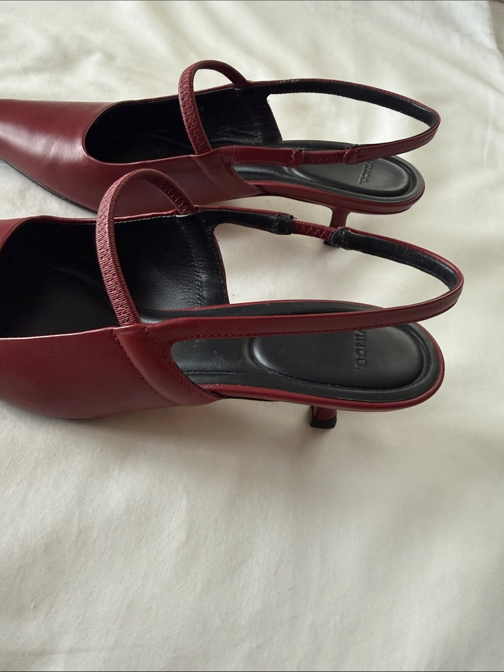 Vince Burgundy Pointed Slingback Flats with Black Insole - Picture 2 of 14